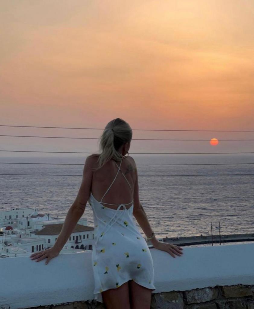 647643327: Chica busca chico en Málaga