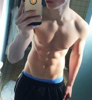 681212741: Chico busca chica en Sevilla