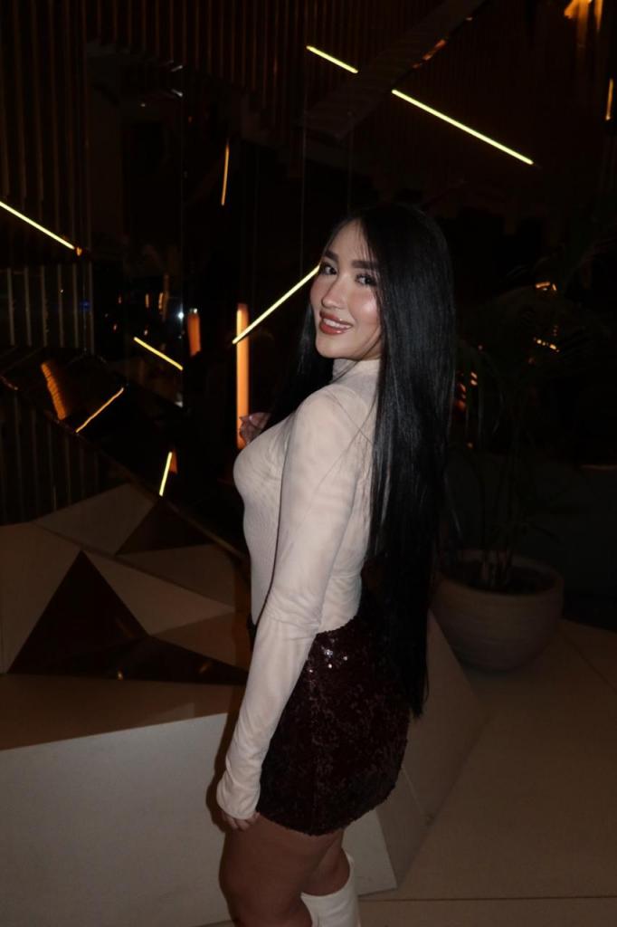 674398744: Chica busca chico en Barcelona