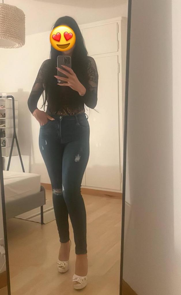 722443218: Chica busca chico en Sevilla
