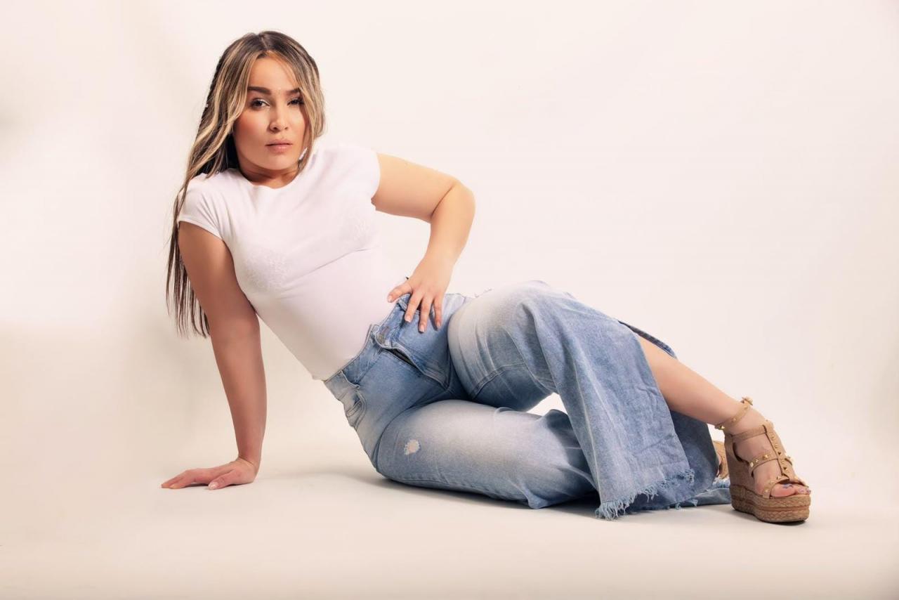 674407972: Chica busca chico en Barcelona