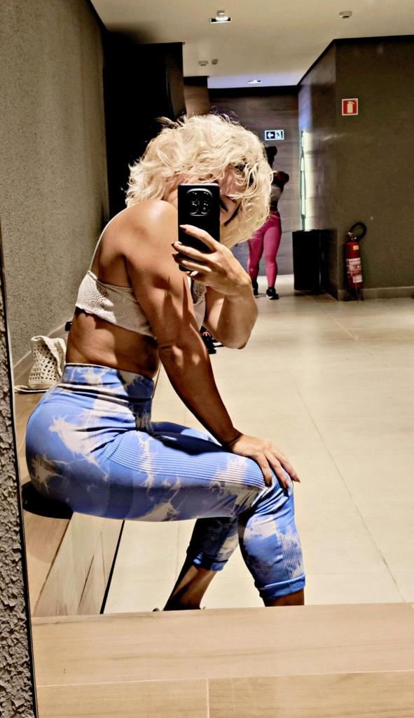 603952147: Chica busca chico en Sevilla