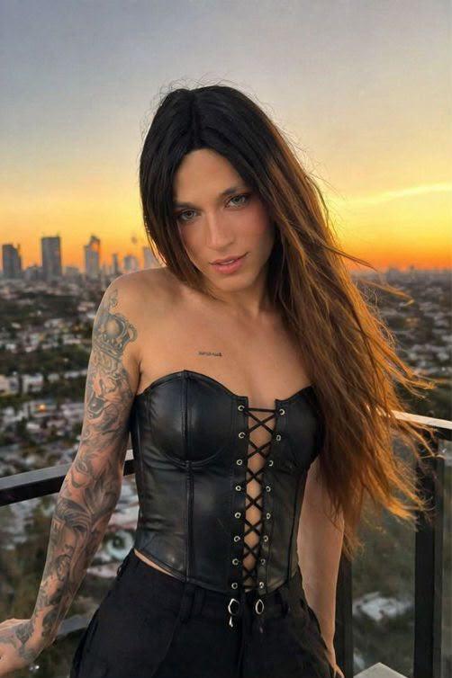 663958779: Travesti en Barcelona
