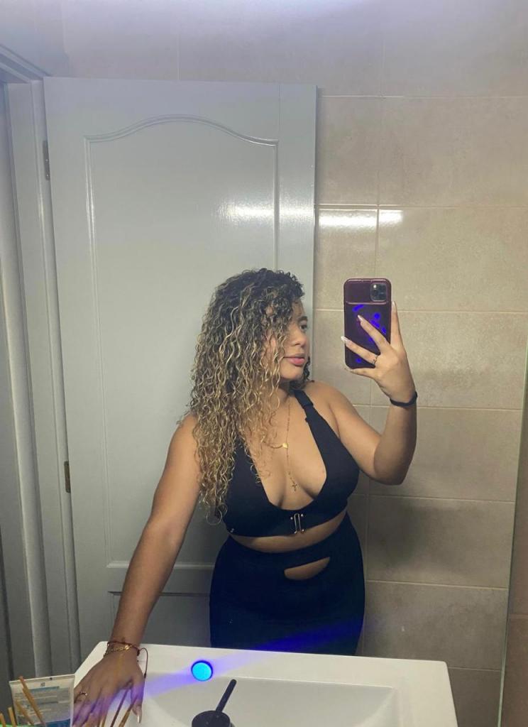 674958711: Chica busca chico en Las Palmas