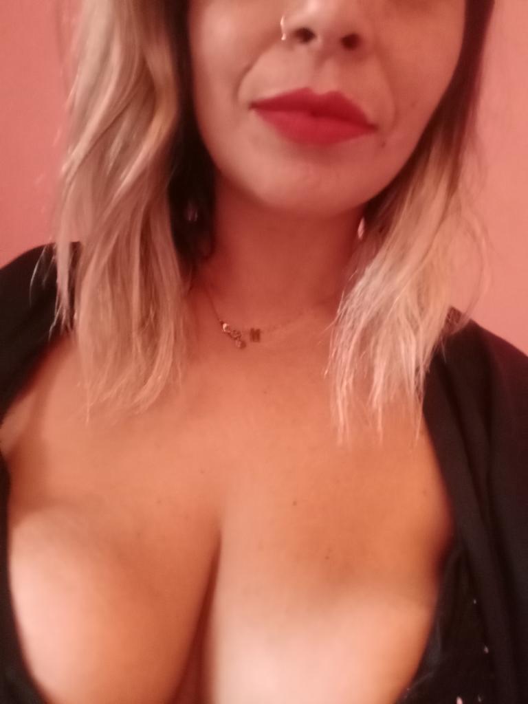 Chica busca chico en Cádiz: 