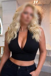 631687092: Chica busca chico en Navarra