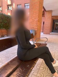614986366: Chica busca chico en Madrid