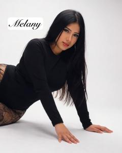 669608091: Chica busca chico en Madrid