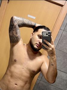 604363015: Chico busca chica en Alicante