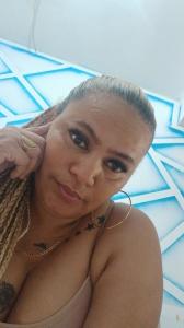 614938384: Chica busca chico en Sevilla