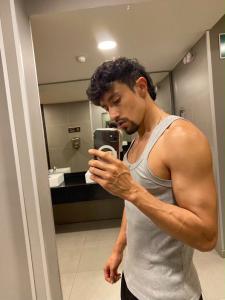 722372252: Chica busca chico en Madrid