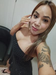 687555288: Chica busca chico en Barcelona