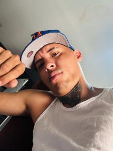 621081664: Chico busca chica en Zaragoza