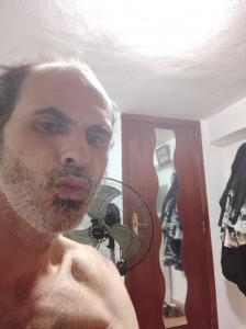722214113: Chico busca chica en Málaga