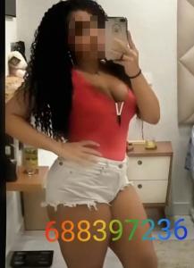 688397236: Chica busca chico en Granada