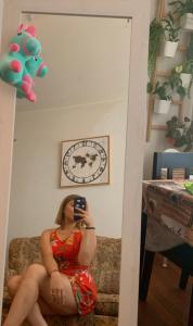 604230270: Chica busca chico en Pontevedra