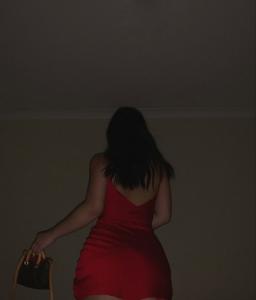 633691368: Chica busca chico en Sevilla