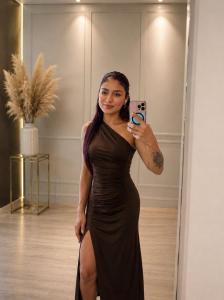 631029391: Chica busca chico en La Coruña