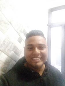 602555079: Chico busca chica en Sevilla