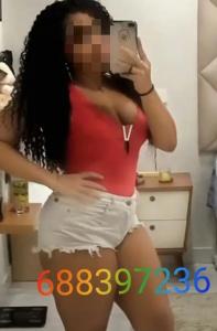 688397236: Chica busca chico en Granada