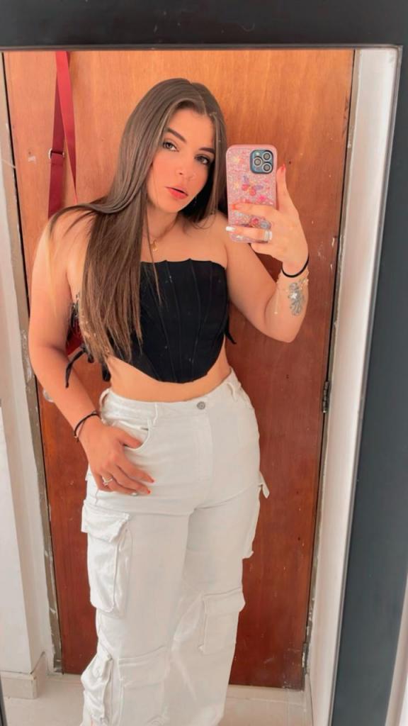 670687214: Chica busca chico en Gerona