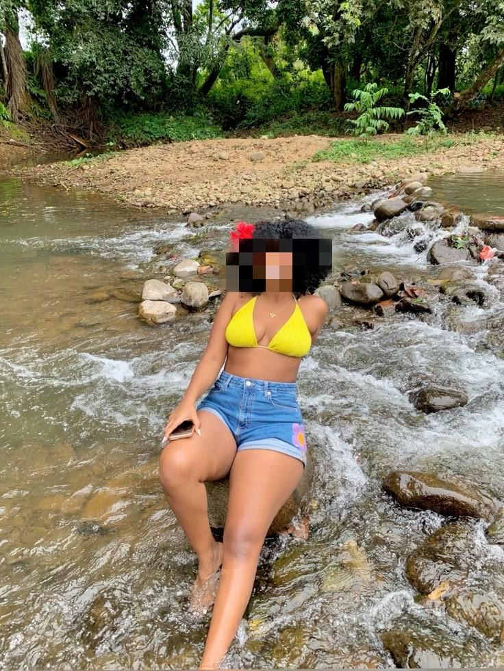 643060864: Chica busca chico en Almería