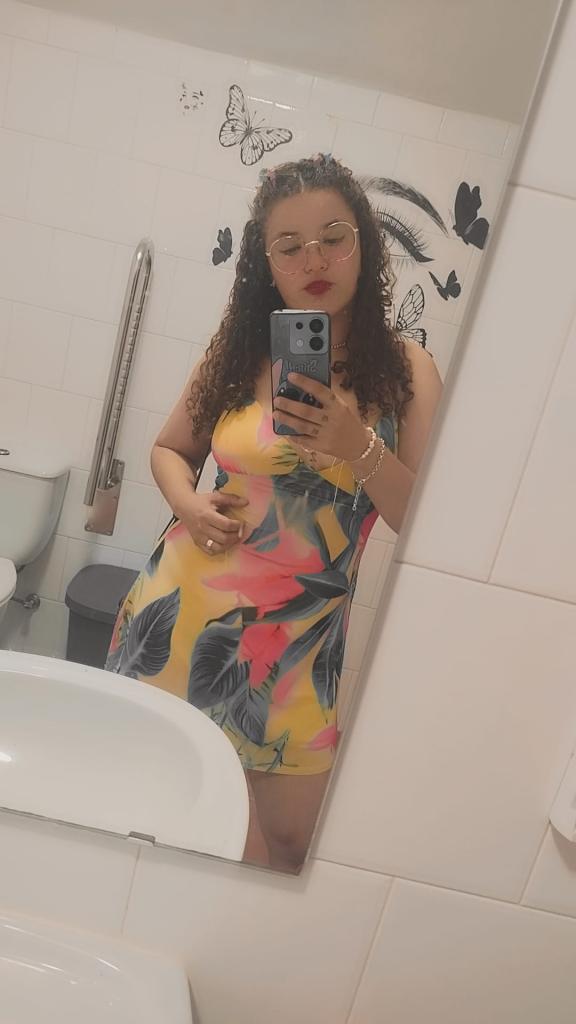 Chica busca chico en Granada: 