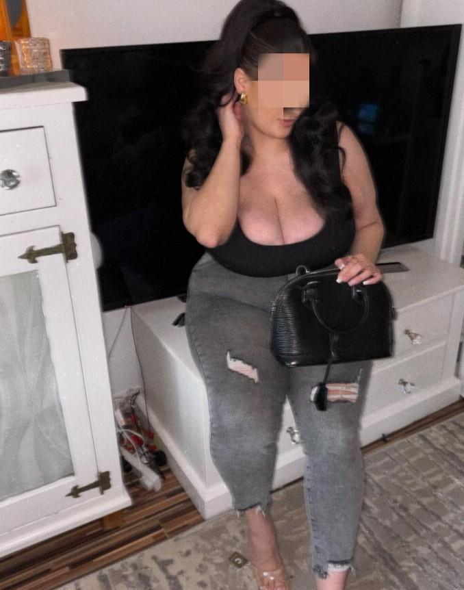 621394649: Chica busca chico en Jaén