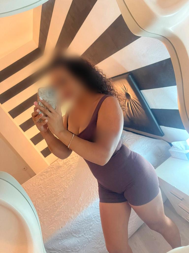 Chica busca chico en Madrid: Chica busca chico