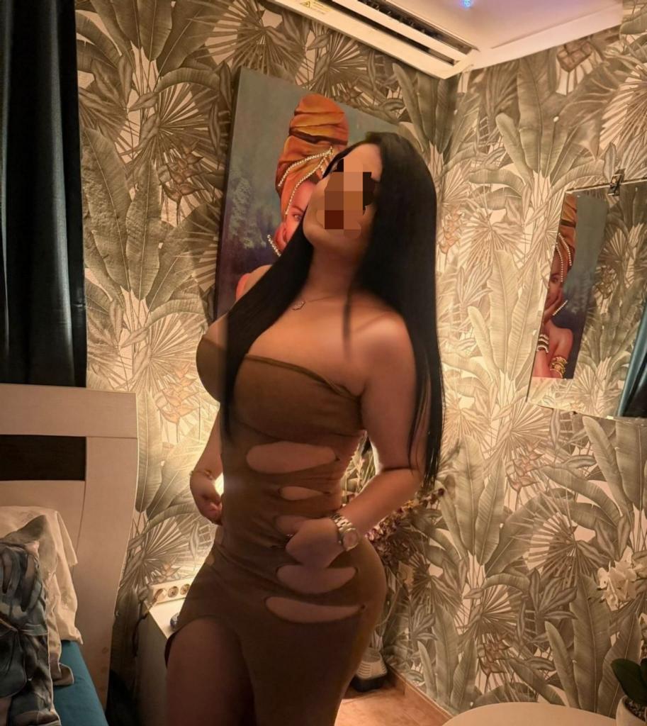690307469: Chica busca chico en Málaga