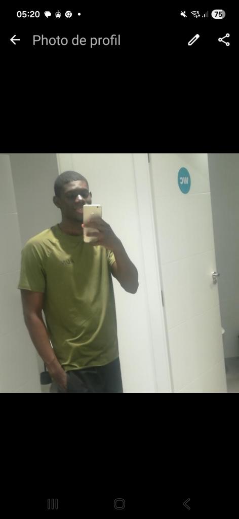 Chico busca chica en Mallorca: 