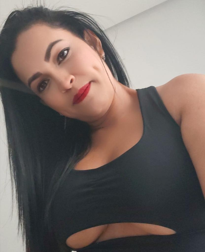 643422646: Chica busca chico en Murcia