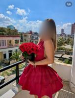613761211: Chica busca chico en Sevilla