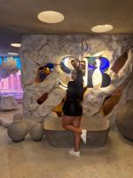 647333906: Chica busca chico en Madrid