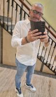 614164070: Chico busca chica en Granada