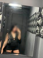 697537036: Chica busca chico en Madrid