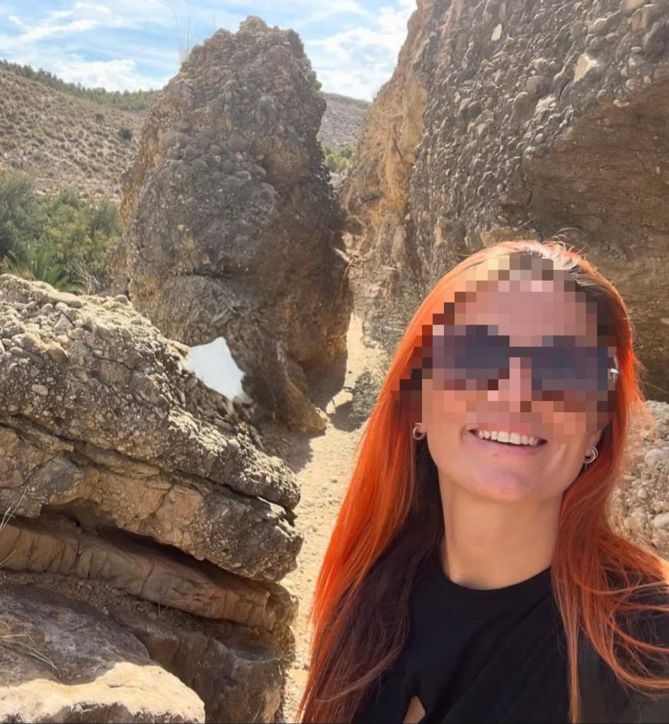 631366961: Chica busca chico en Sevilla