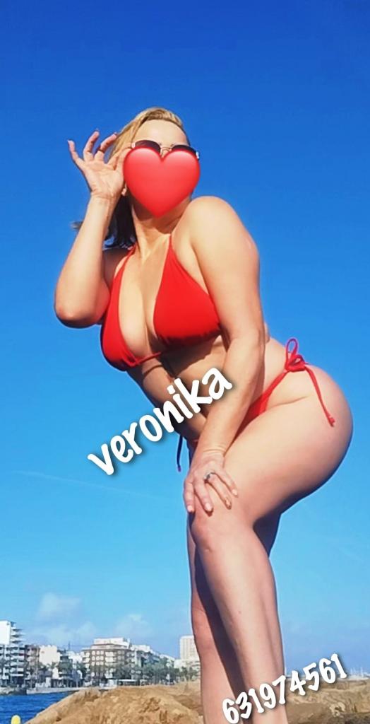 631974561: Chica busca chico en Ibiza