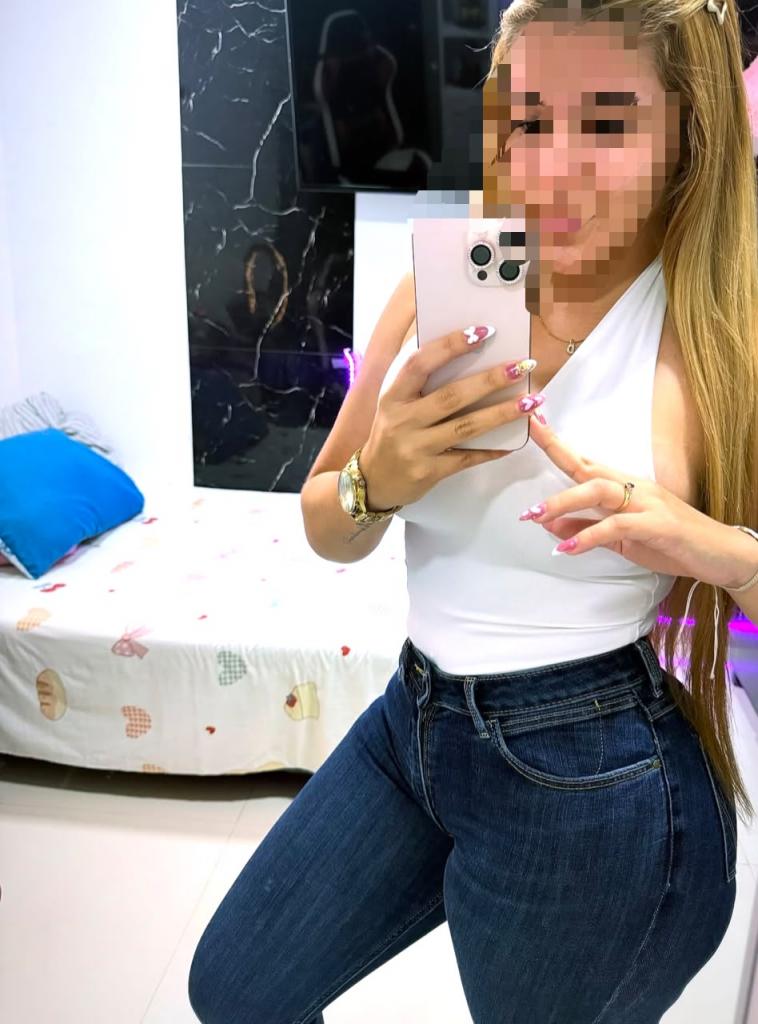 675038269: Chica busca chico en Pontevedra