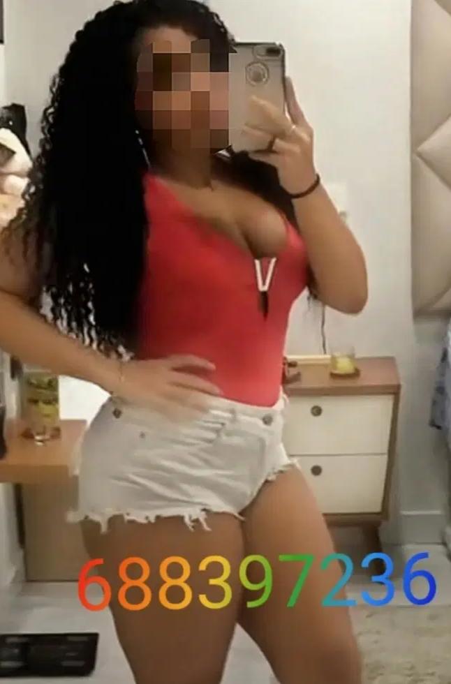 Chica busca chico en Granada: 