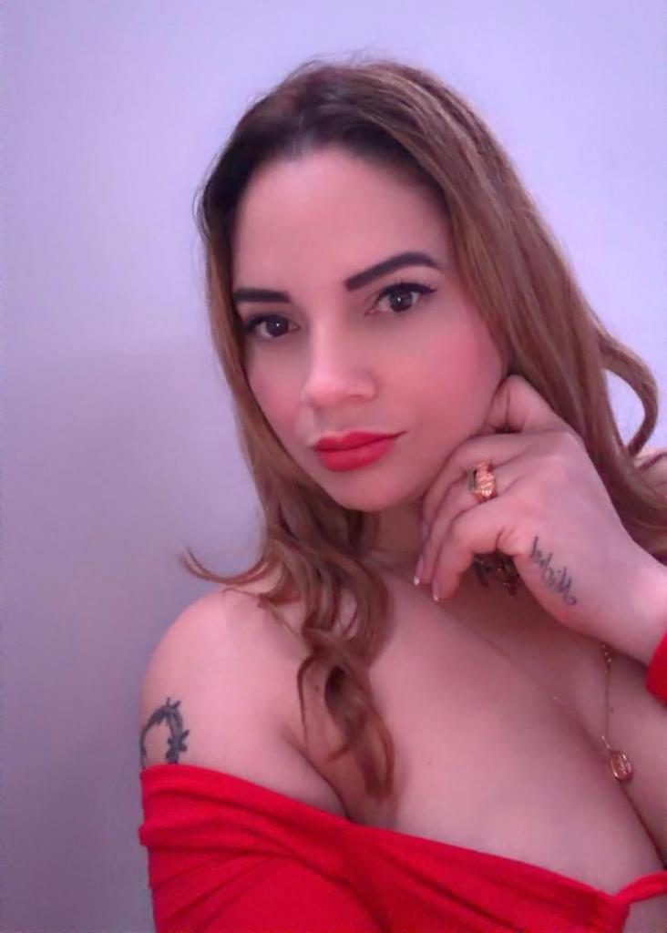 Chica busca chico en Ibiza: 
