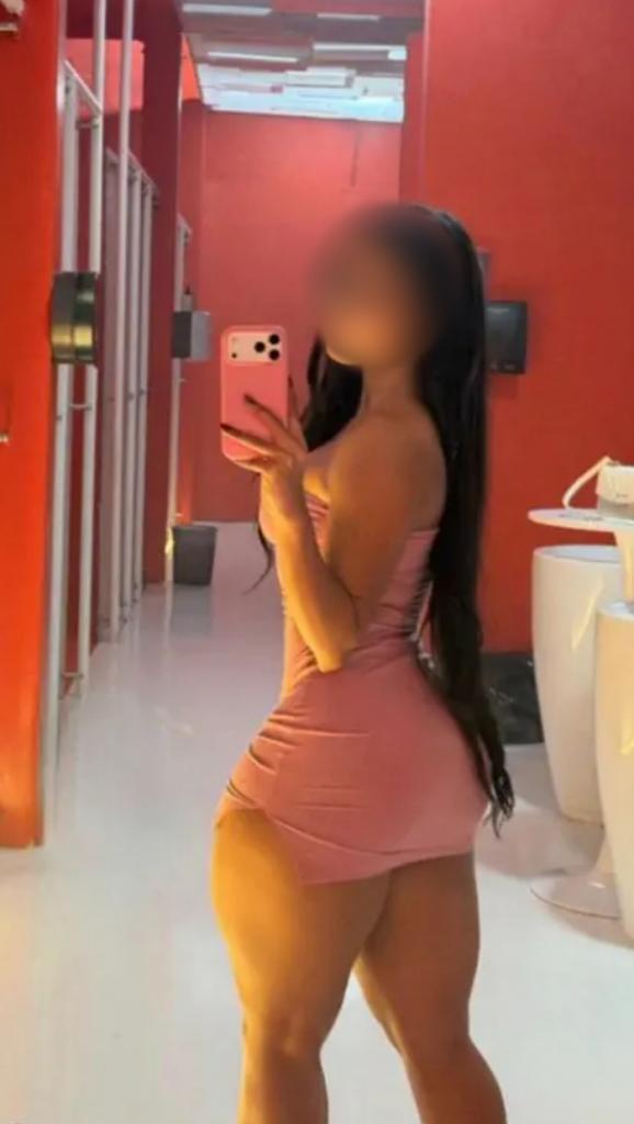 Chica busca chico en La Coruña: 
