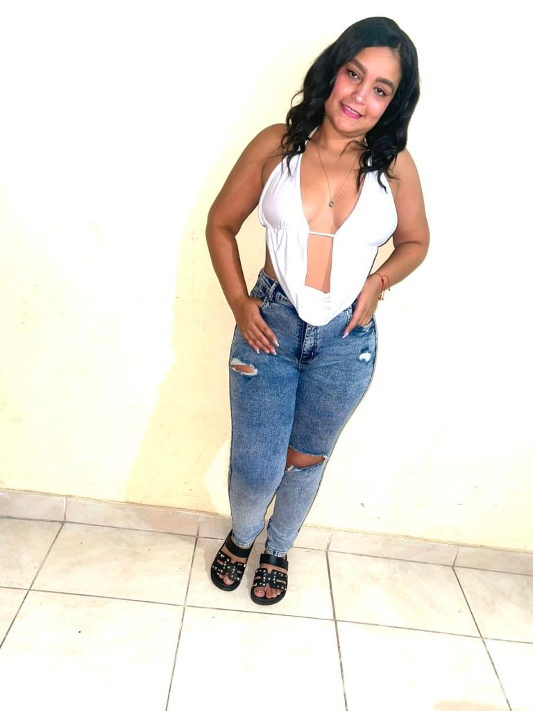 Chica busca chico en Cádiz: 