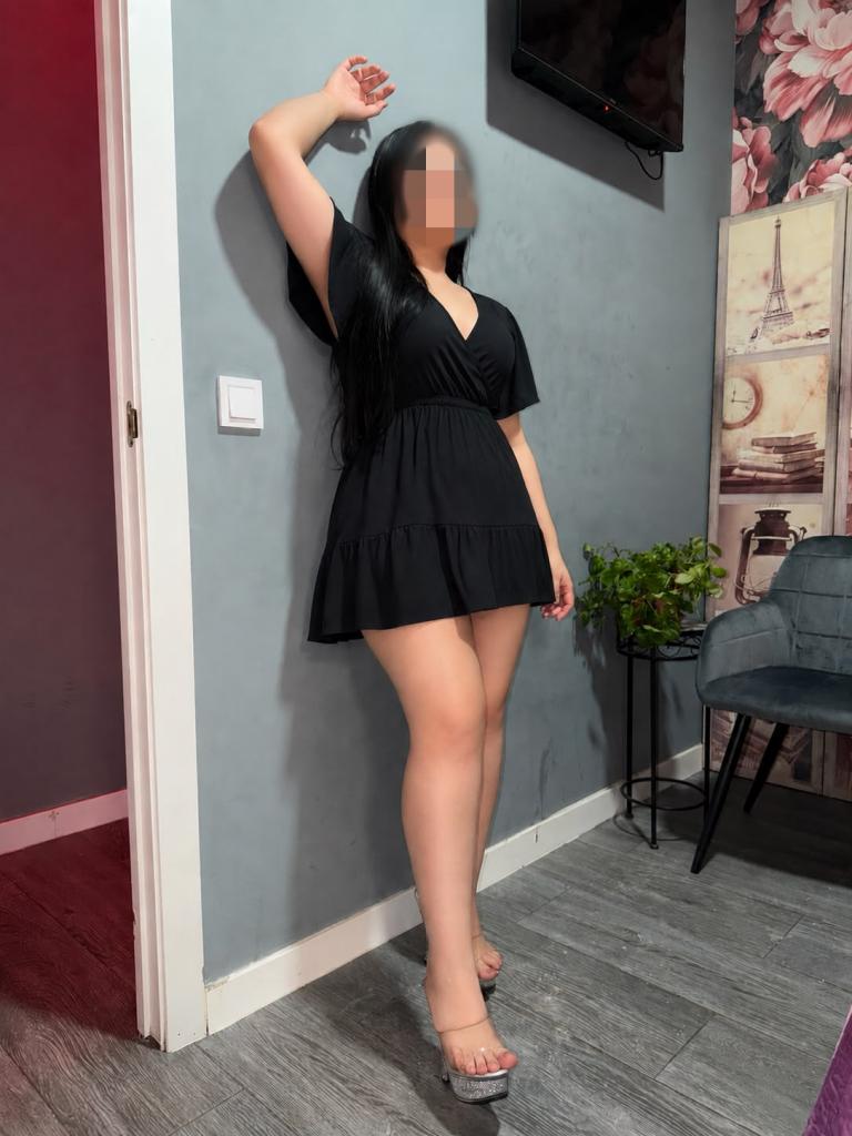 635367441: Chica busca chico en Madrid