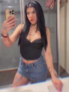 654429562: Chica busca chico en Madrid