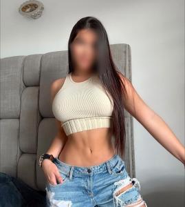 690130359: Chica busca chico en Madrid