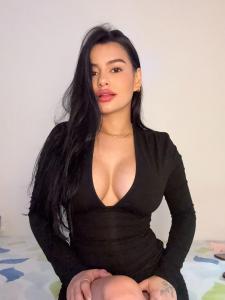 647982133: Chica busca chico en Valencia