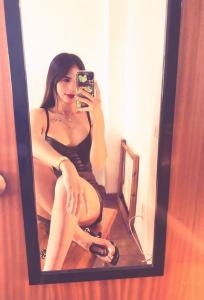 624378245: Chica busca chico en Málaga