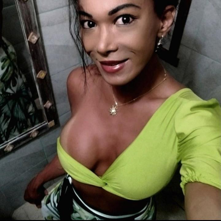 614687735: Transexual en La Coruña