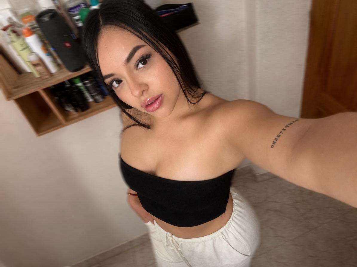 666314466: Chica busca chico en Ibiza
